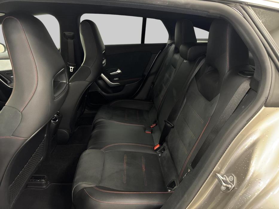 MERCEDES-BENZ CLA 2020