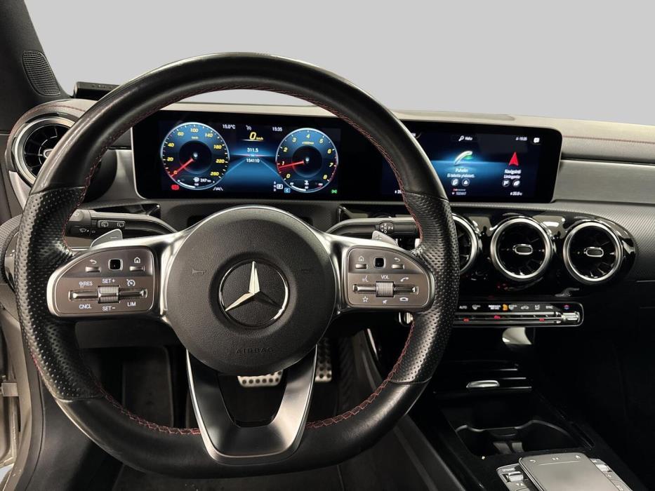 MERCEDES-BENZ CLA 2020