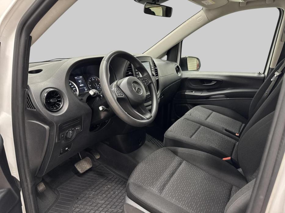 MERCEDES-BENZ VITO 2022