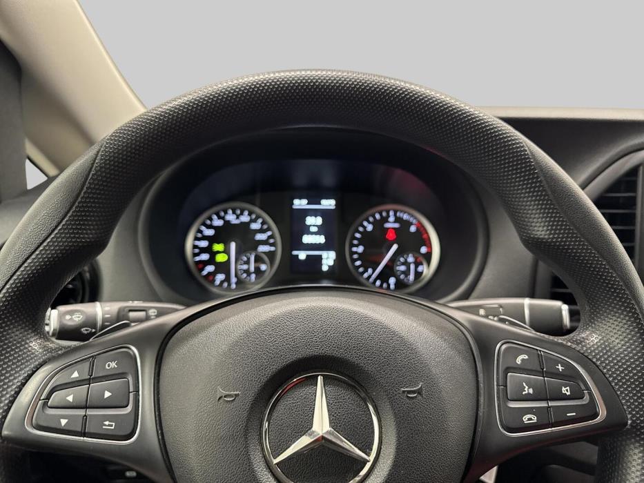 MERCEDES-BENZ VITO 2022