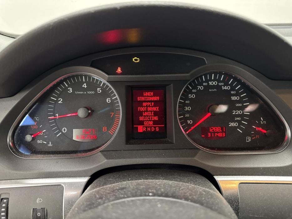 AUDI A6 2006