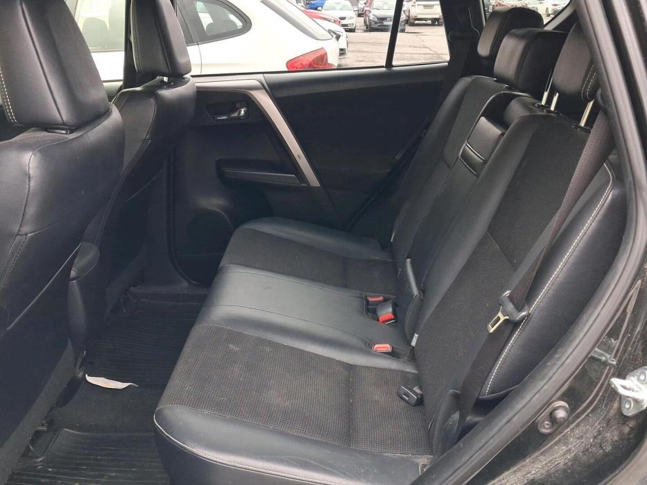 TOYOTA RAV4 2017