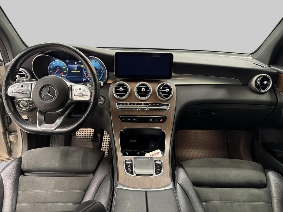 MERCEDES-BENZ GLC 2021