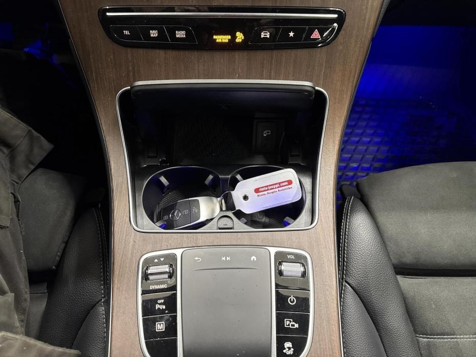 MERCEDES-BENZ GLC 2021