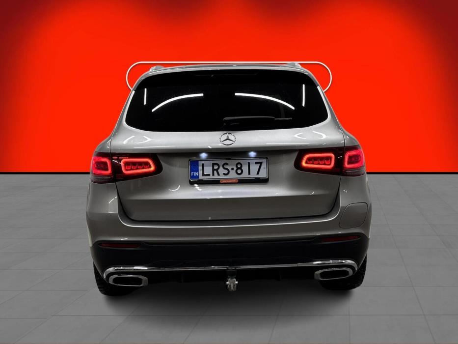 MERCEDES-BENZ GLC 2021