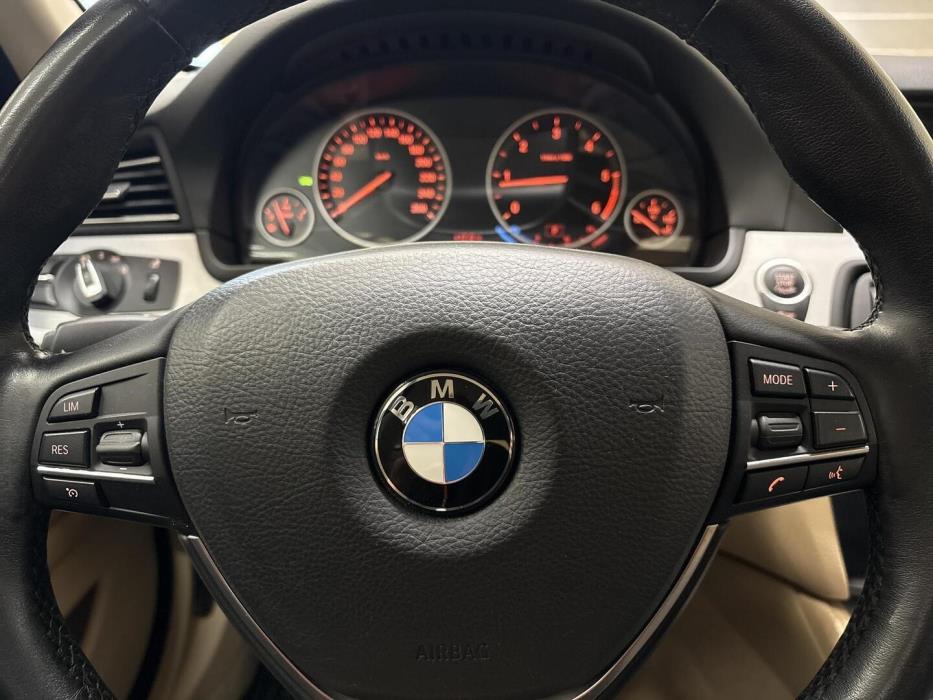 BMW 520 2015