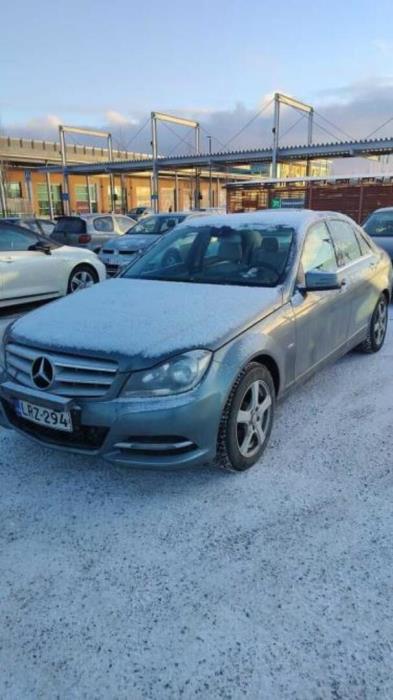 MERCEDES-BENZ C 2011