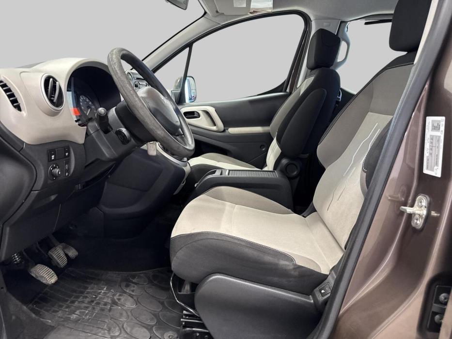 PEUGEOT Partner 2013