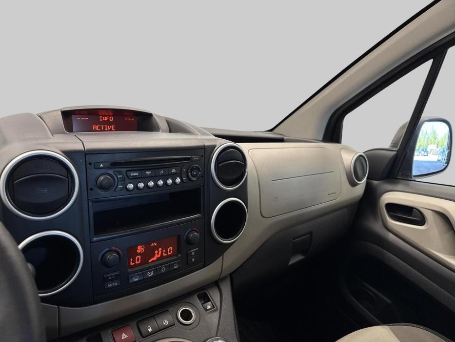 PEUGEOT Partner 2013