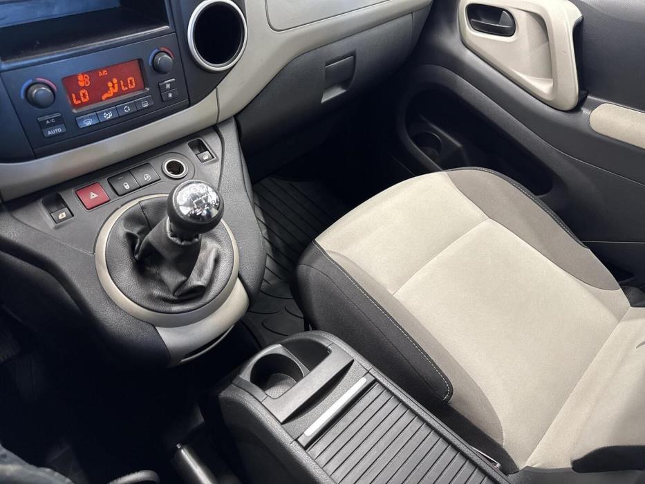 PEUGEOT Partner 2013