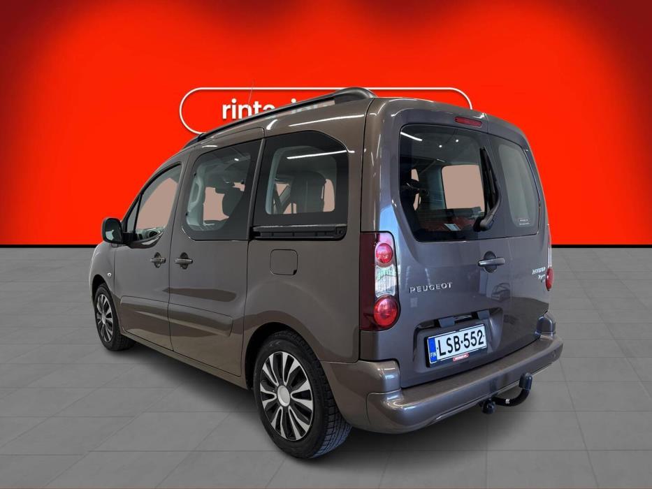 PEUGEOT Partner 2013