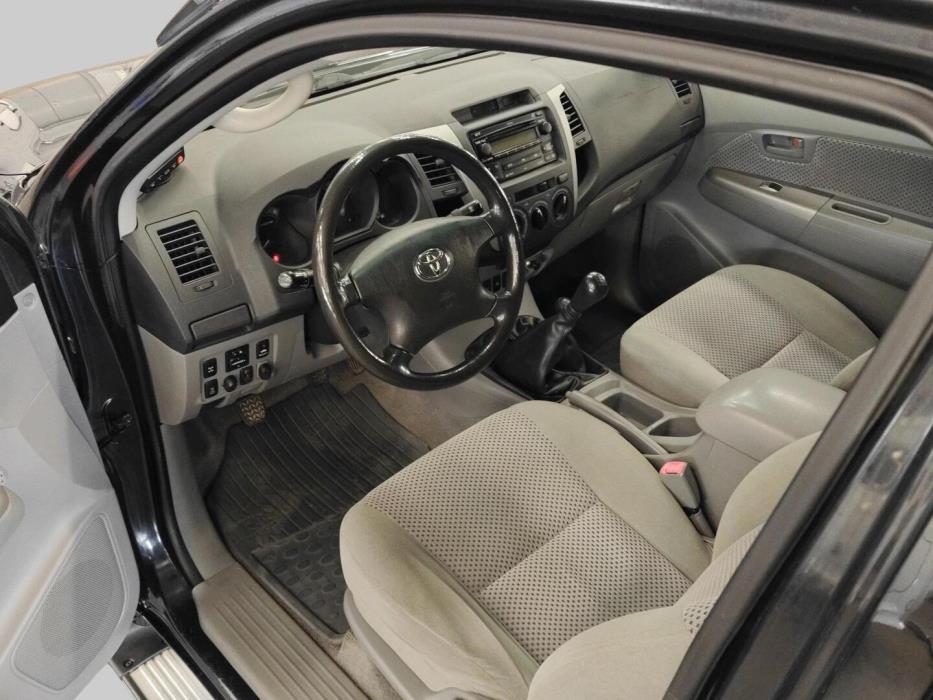 TOYOTA Hilux 2008