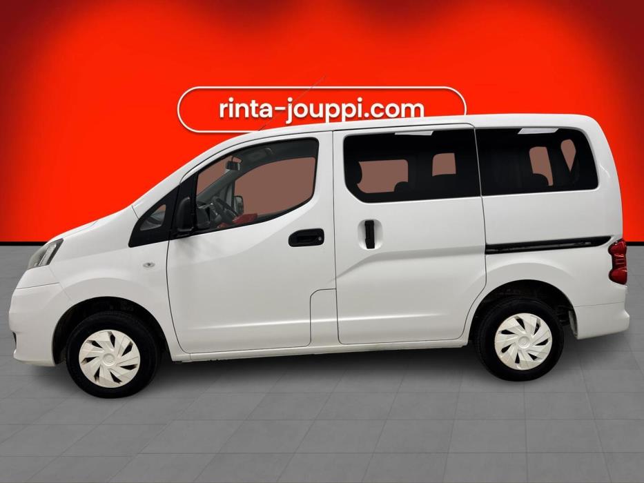 NISSAN NV200 2011
