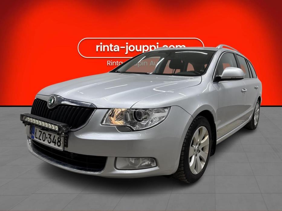 SKODA Superb 2011