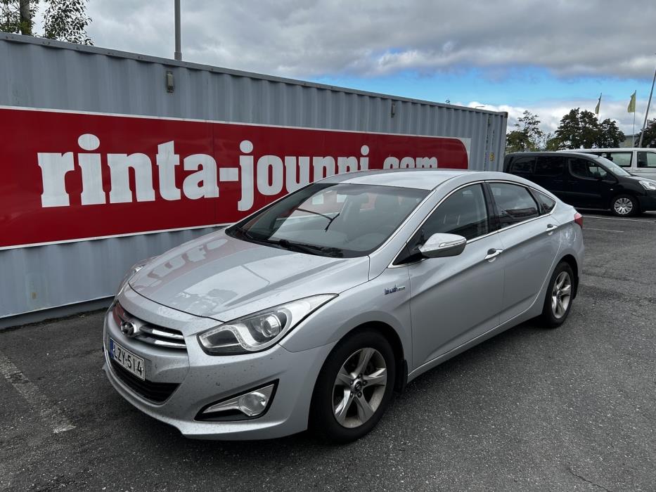 HYUNDAI i40 2012