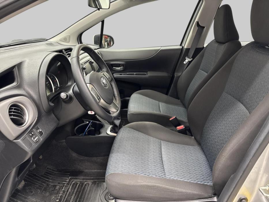 TOYOTA YARIS 2012
