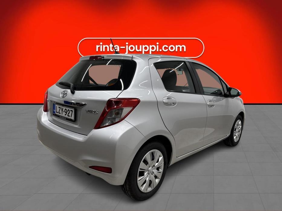 TOYOTA YARIS 2012