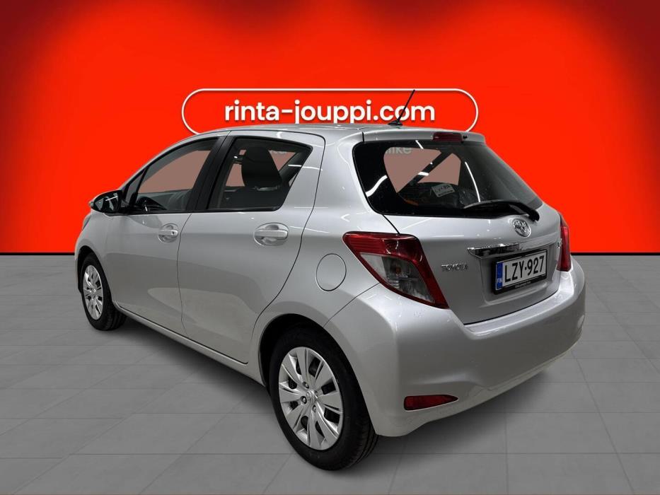 TOYOTA YARIS 2012