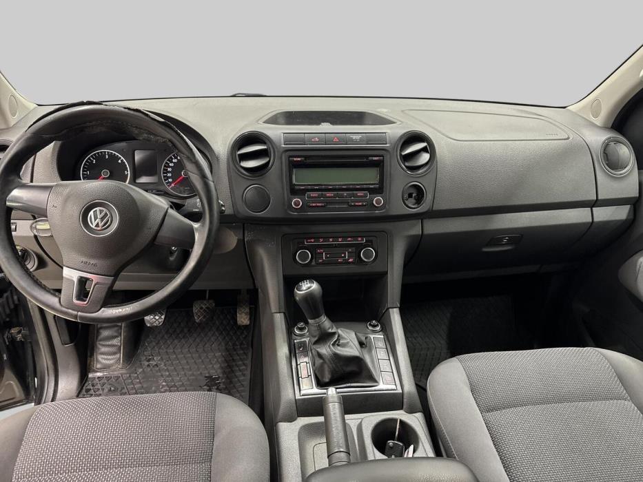 VOLKSWAGEN Amarok 2011