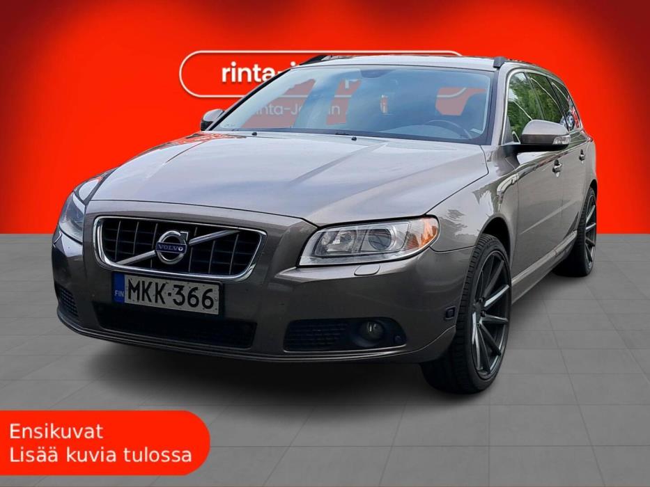 VOLVO V70 2011