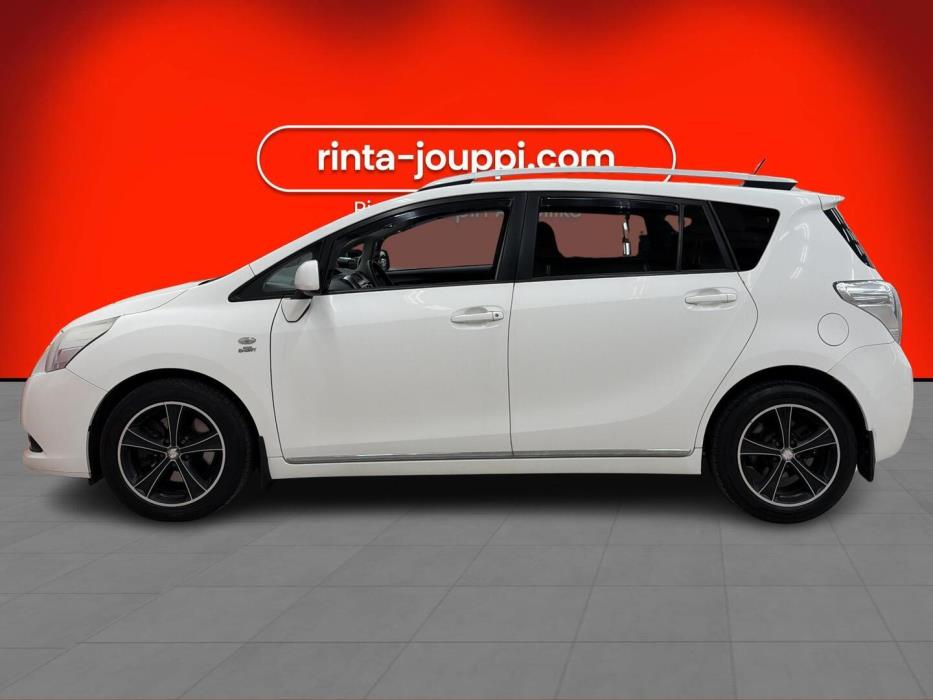 TOYOTA Verso 2011