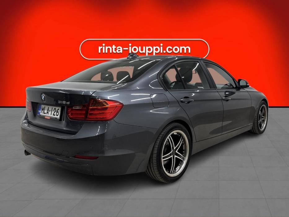 BMW 318 2012
