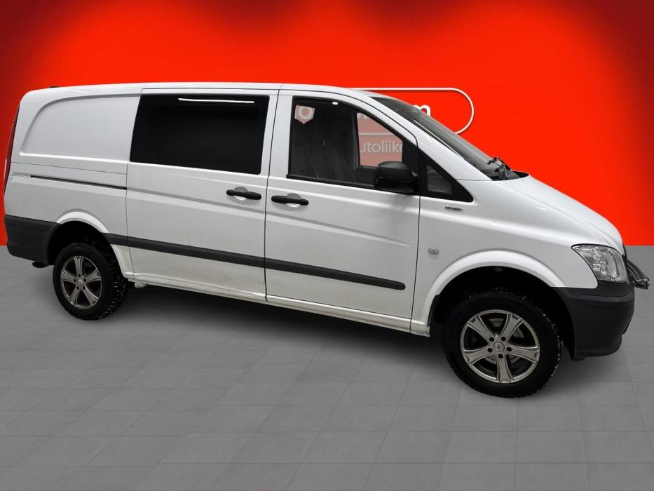 MERCEDES-BENZ Vito 2013