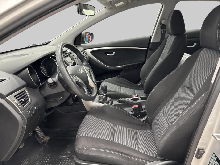 HYUNDAI i30 5d 2014