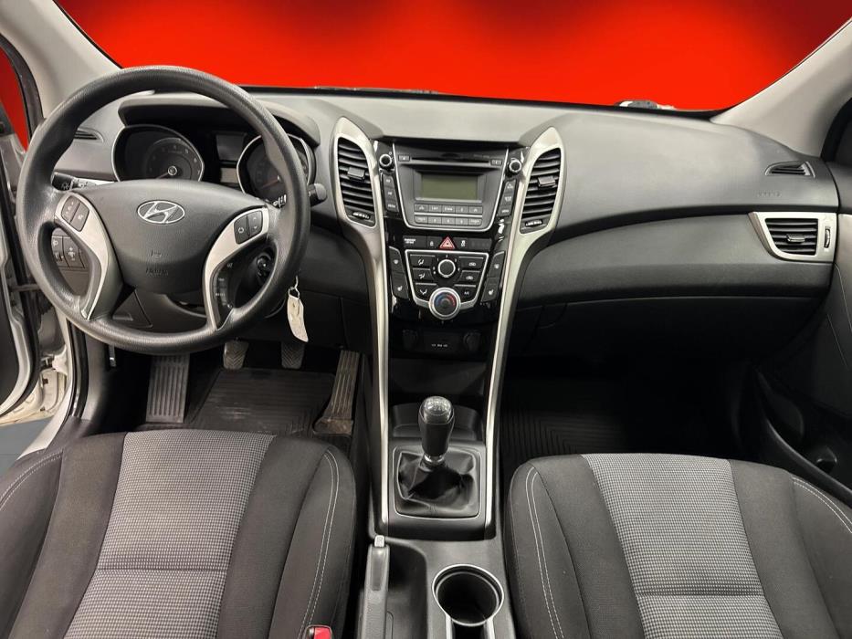 HYUNDAI i30 5d 2014