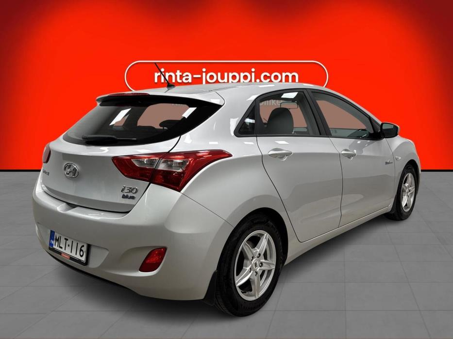 HYUNDAI i30 5d 2014
