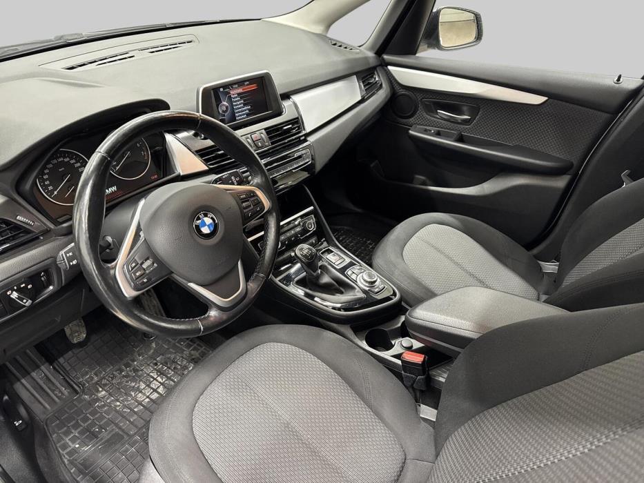 BMW 218 2014