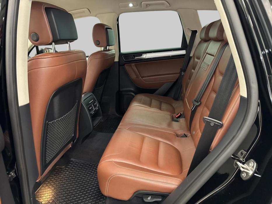 VOLKSWAGEN Touareg 2017