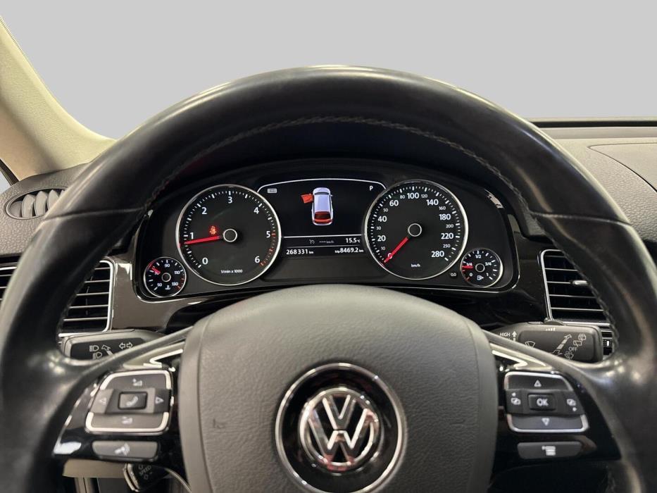 VOLKSWAGEN Touareg 2017