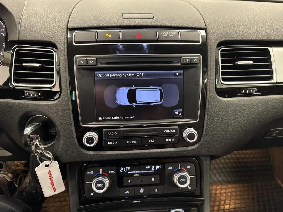 VOLKSWAGEN Touareg 2017