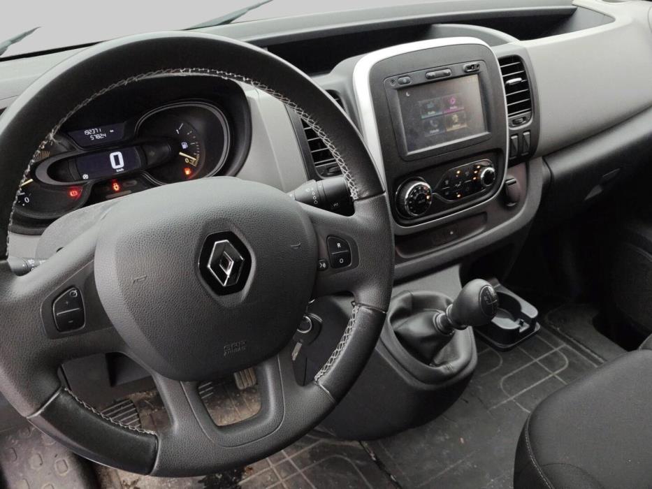 RENAULT Trafic 2016