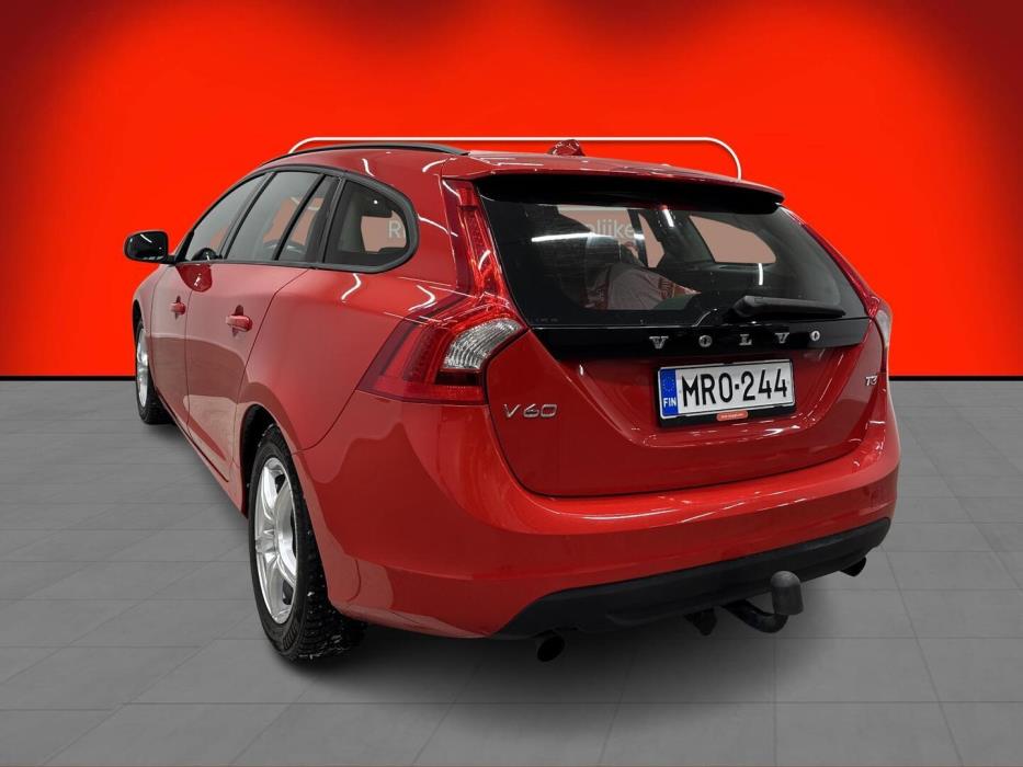 VOLVO V60 2013