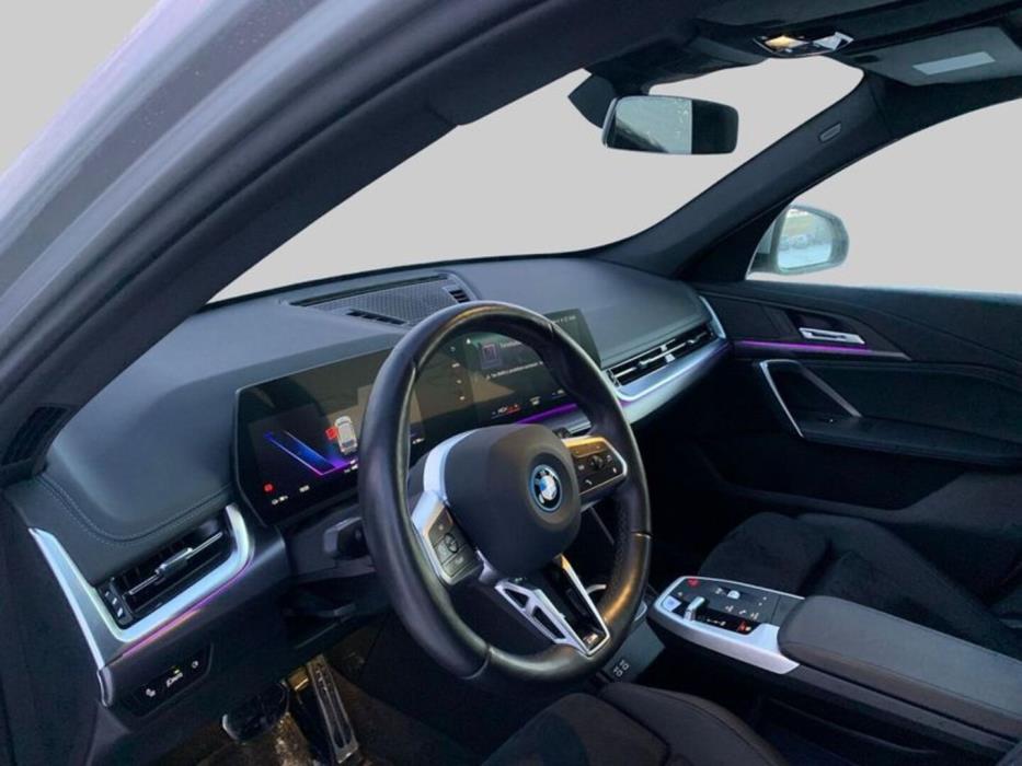 BMW iX1 2023