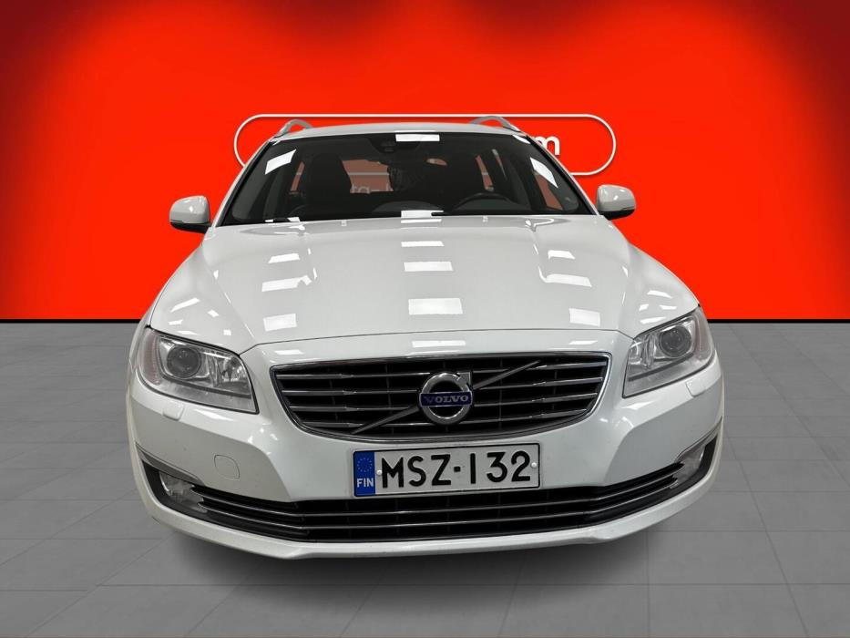 VOLVO V70 2016