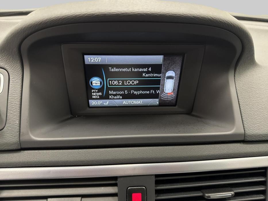 VOLVO V70 2016