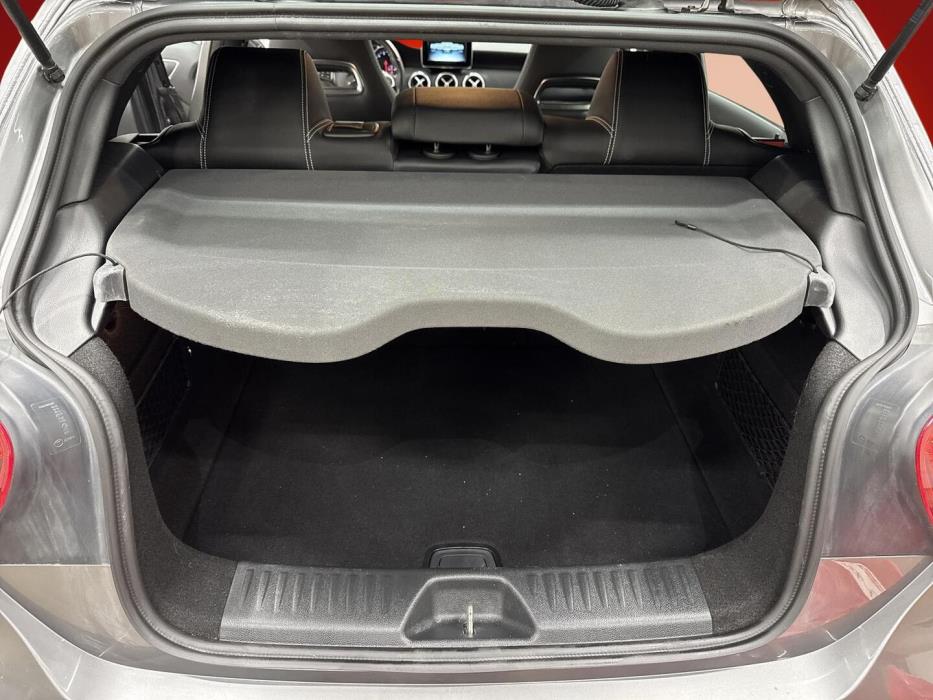 MERCEDES-BENZ A 2016