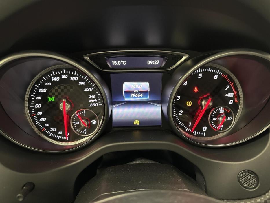 MERCEDES-BENZ A 2016