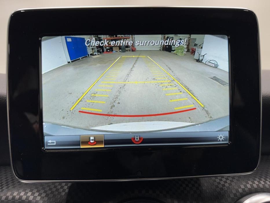 MERCEDES-BENZ A 2016