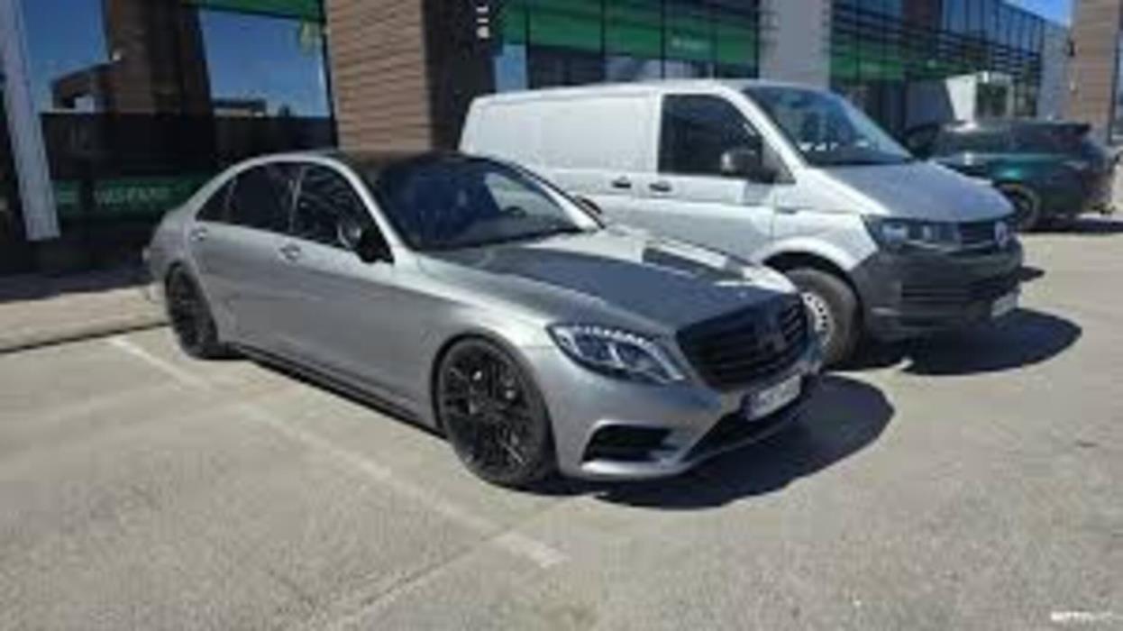 MERCEDES-BENZ S 2015