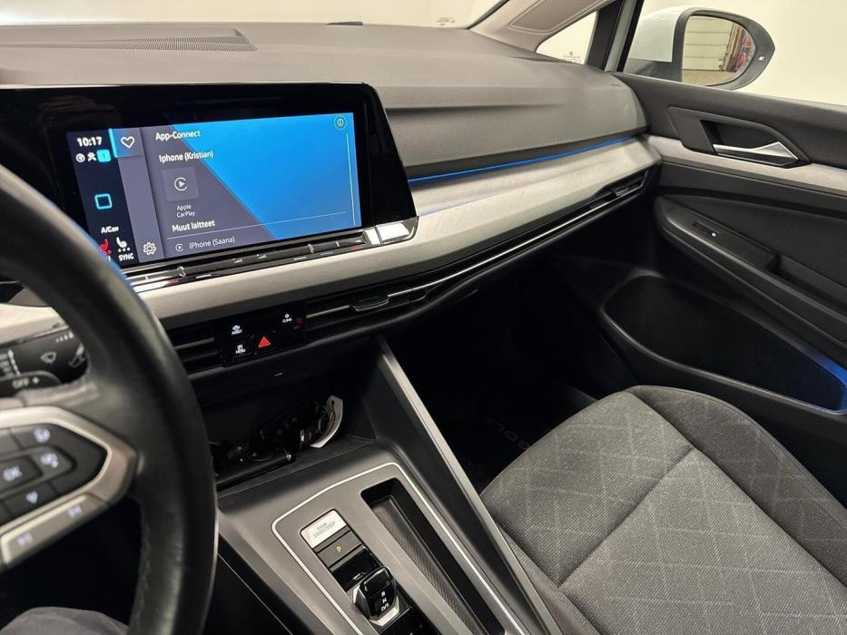 VOLKSWAGEN Golf 2021