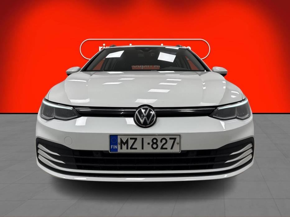 VOLKSWAGEN Golf 2021