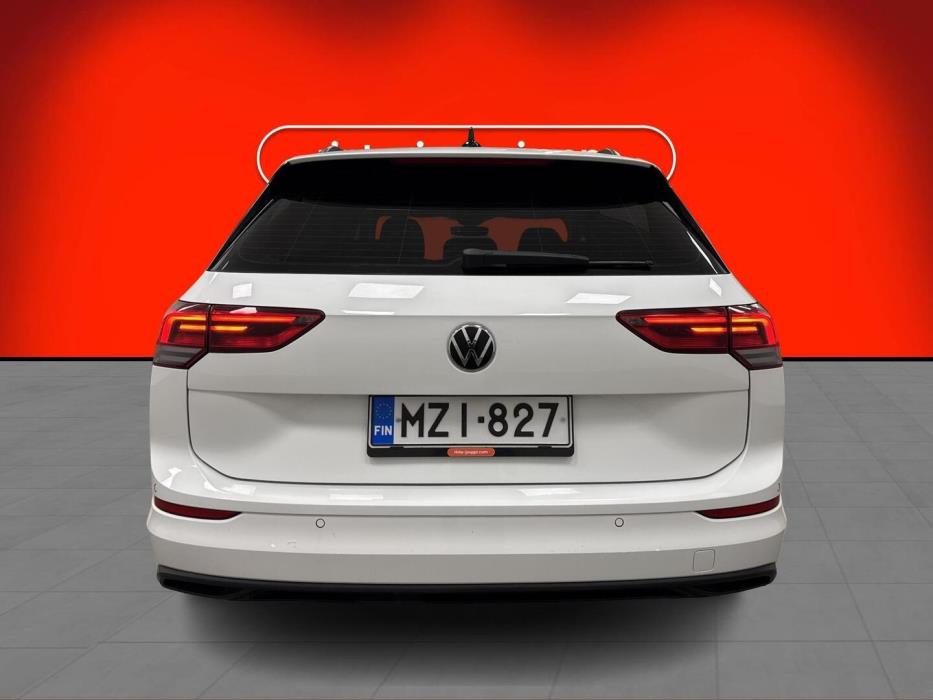 VOLKSWAGEN Golf 2021