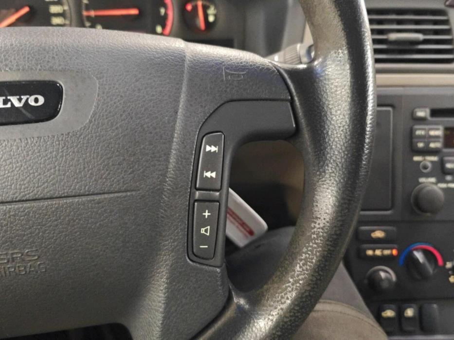 VOLVO V70 2001