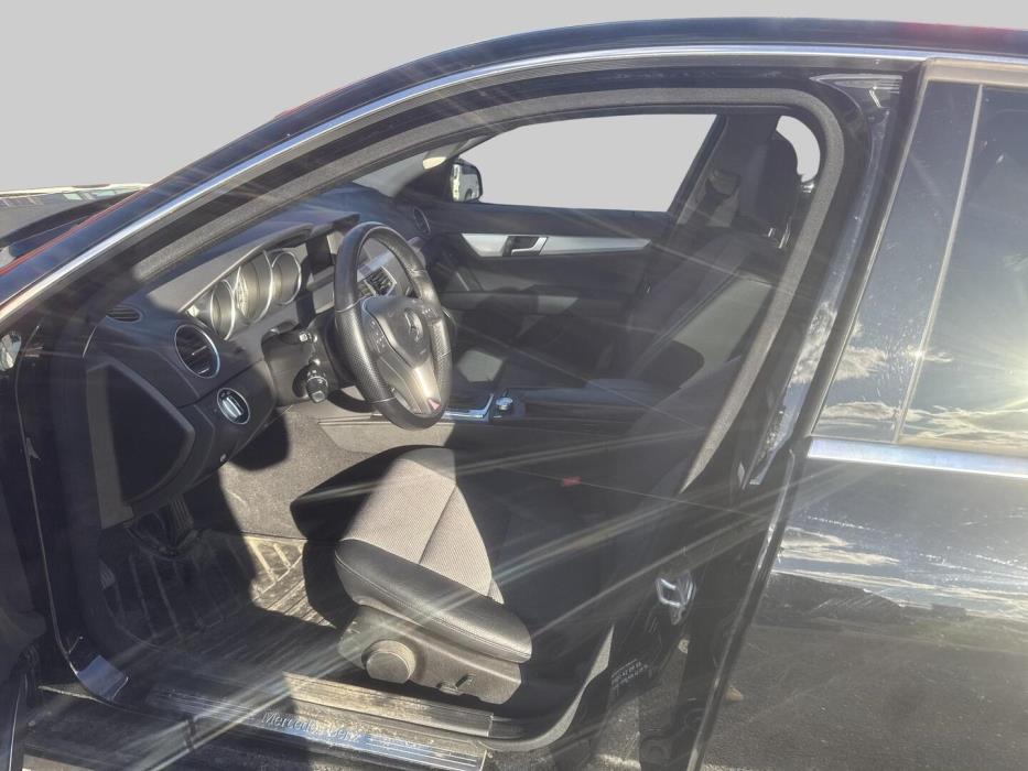 MERCEDES-BENZ C 2012