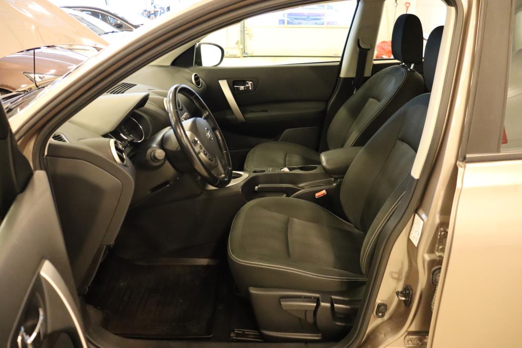 NISSAN Qashqai 2013