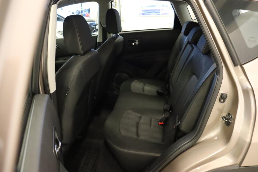 NISSAN Qashqai 2013